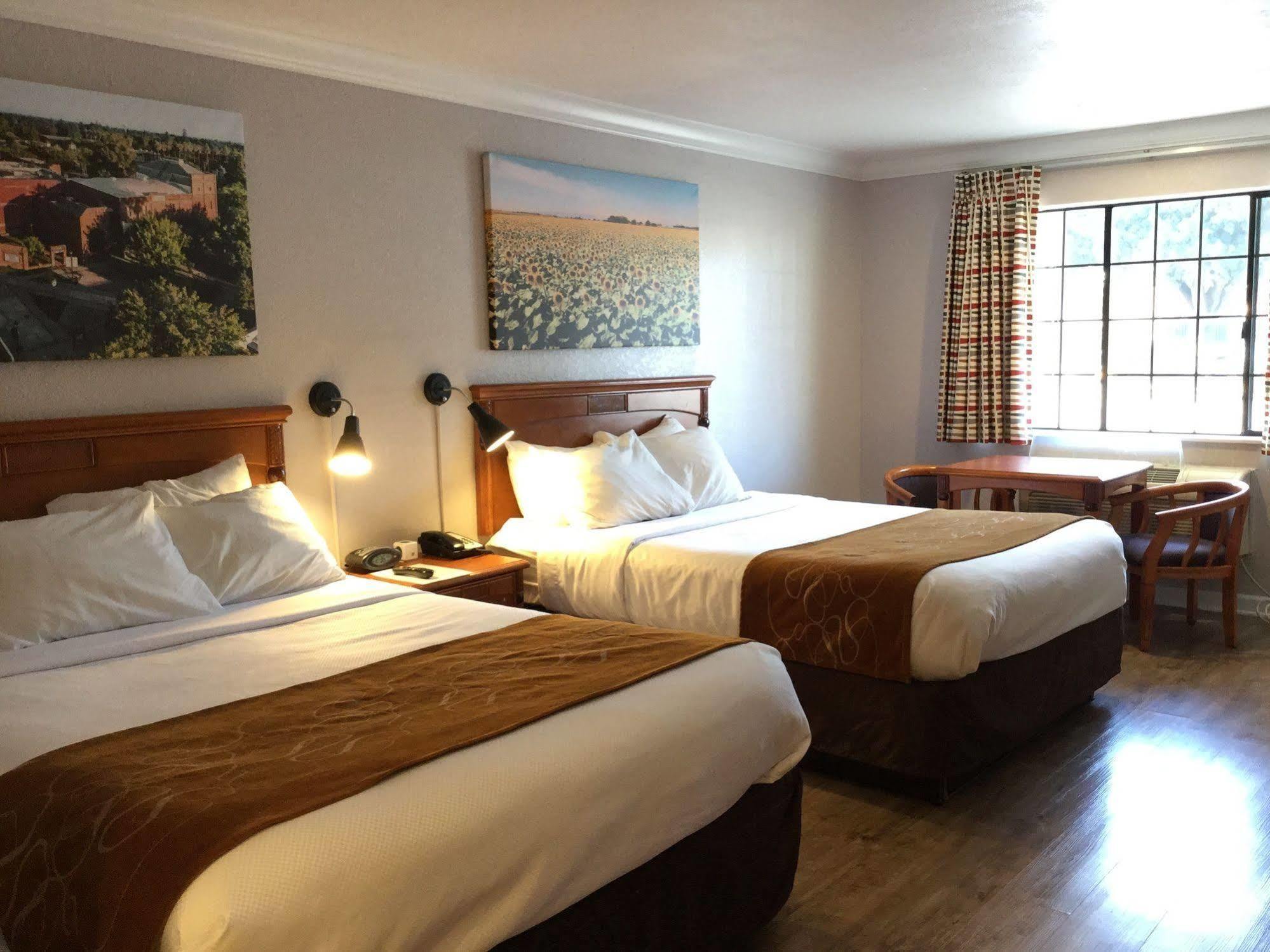 Journey Inn Woodland Kültér fotó